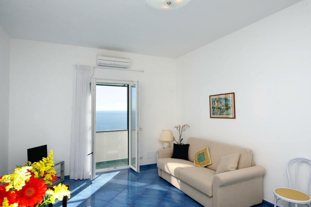 Amalfi Blue Flowers A Екстер'єр фото